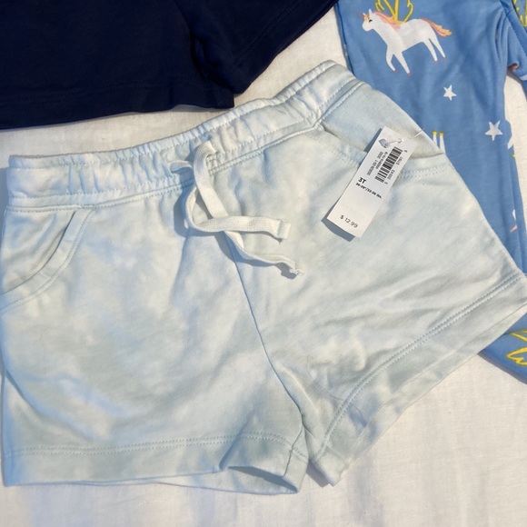 NWT Old Navy bundle for 3 years old little kid - Picture 6 of 16